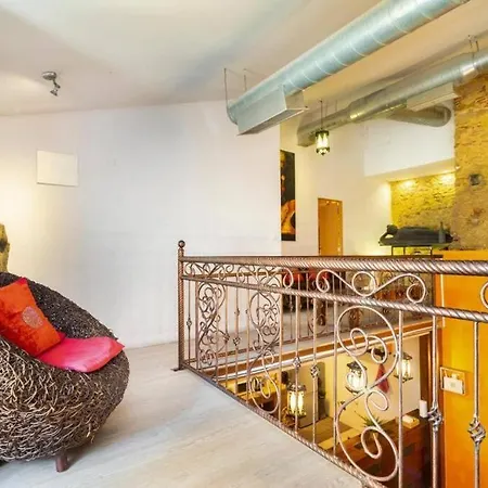 Apartman Kuta Loft Alfama