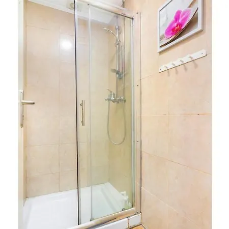Apartman Kuta Loft Alfama