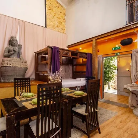 Kuta Loft Alfama Apartman